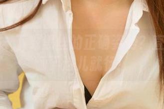 爱尤物 – 下载黑丝的正确姿势？直接来王俪丁这儿就行！