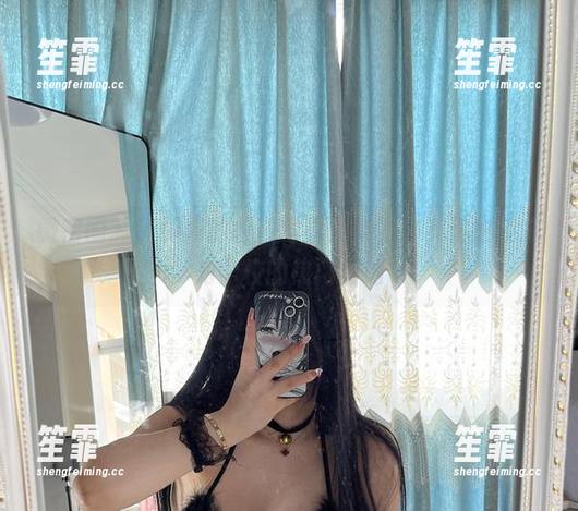 微密圈 - 猪饲料的校服写真：穿上它，你也能成为学校的热门话题