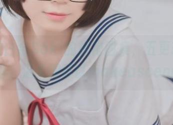在线瞧白金Saki的旗袍图集，五更琉璃的风情，温柔得可以makeascene！