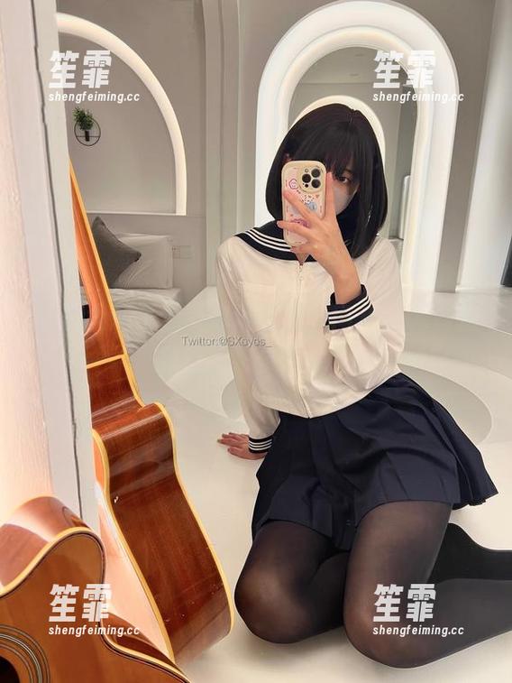 眼酱大魔王w带你玩周边，肉丝踩玩偶图集让人忍俊不禁！