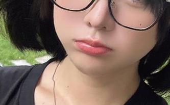 礼服与眼酱大魔王w的私房对话：她抓住了我的眼球