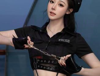 秀人网 – 最新的夏日之曲，Elise谭晓彤的作品如同冰淇淋般让人一口接一口，根本不好停！