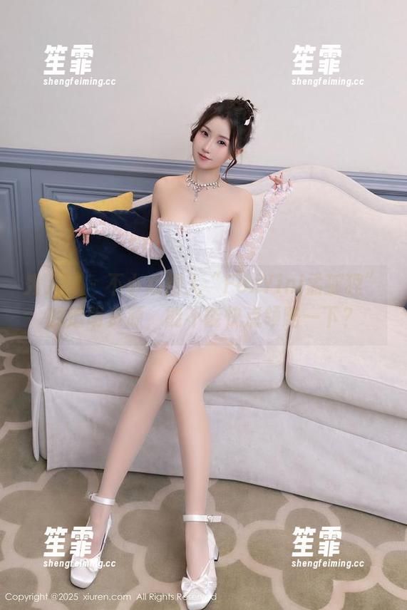 秀人网-FoxYini孟狐狸 秀人网 - 不小心撞入“FoxYini孟狐狸”的透明资源,能不能快点领略一下?