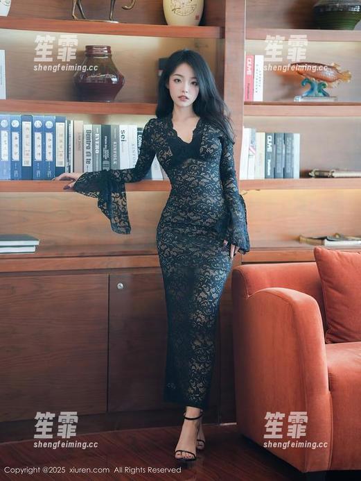 秀人网 - I'msorry，我还是偏爱Olivia童安琪的海边定制写真，尽管我今年夏天的别致重点是咸鱼！