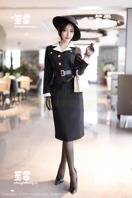 秀人网-养乐多Doll 秀人网 - 养乐多Doll的短裤原图,哇塞,这设计是穿给谁看的?