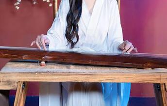 秀人网 – 刘婷婷的私拍，一步一步都像是在剖析女王的心思。