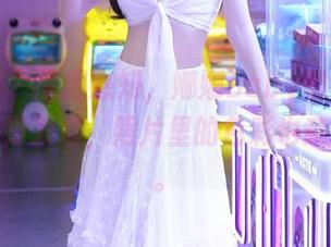 秀人网 – 原图感知，娜娜baby的双马尾不仅仅是发型，照片里的色彩也意外丰富。