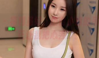 秀人网 – 福利虽好，但谢小蒽的吊带才真正让我把心丢了。