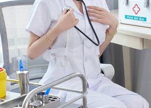 秀人网 – 我就问，黄密儿的高清作品集哪有不动人的女孩？