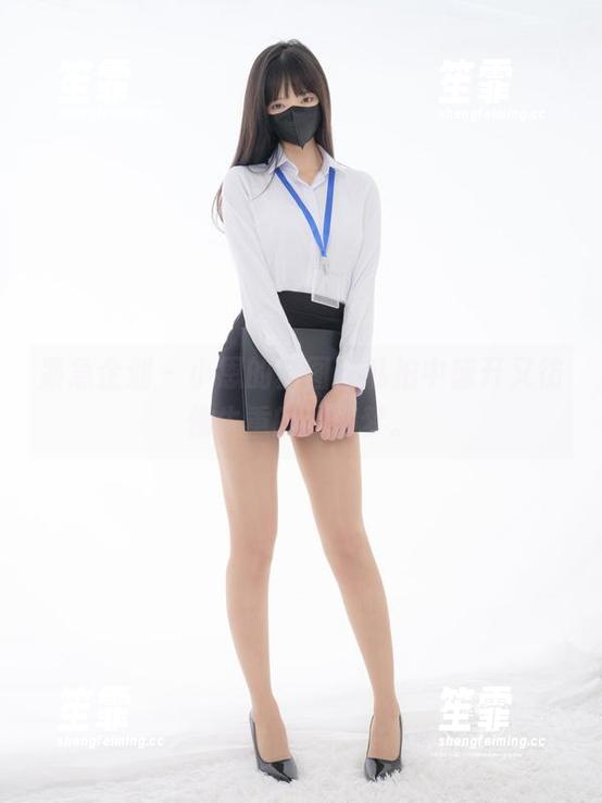 紧急企划 - 小恩的套图，私拍中盛开又彷佛失重的天使梦。