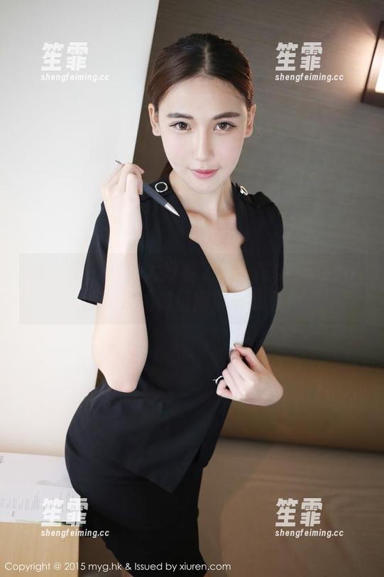 美媛馆 - 这也太好看了吧！陈怡曼coco的套装福利值得每天翻看？