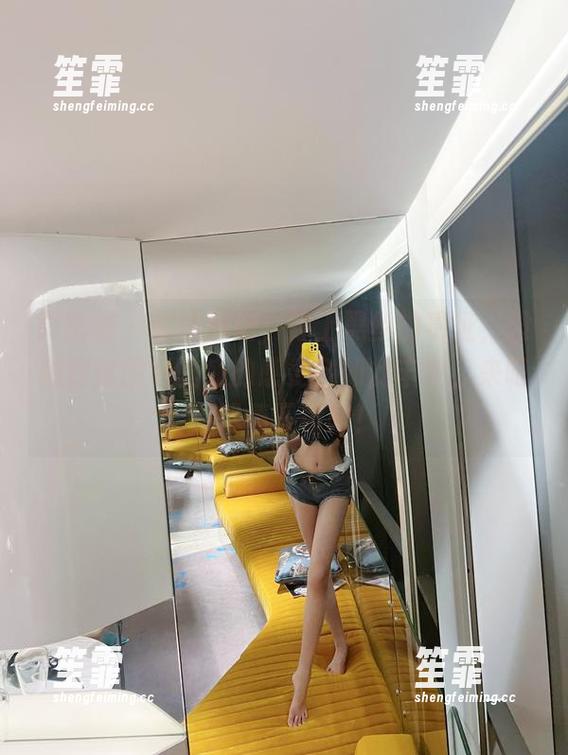 微密圈 - 踏进酒店，穿上黑丝的葛征，没想到这图包里盛的感受会如此丰富，来吧，尽情下载吧！