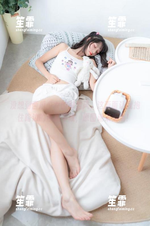 没想到西瓜少女的御姐风，这画面让我抱住路边的西瓜不放，原图速来滑翔！