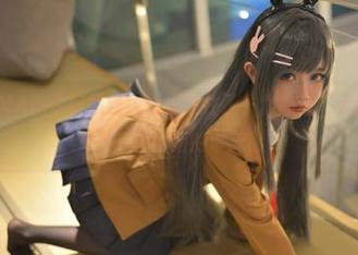 被雪琪SAMA的牛仔黑丝大姐姐迷住了，作品让“无圣光”变成了一种全新的审美！
