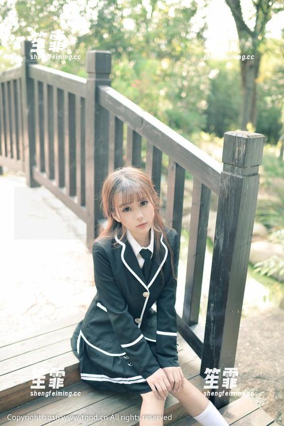 青豆客 - 王语纯的裸足写真集：谁能抵挡这种诱惑？等着下载吗？
