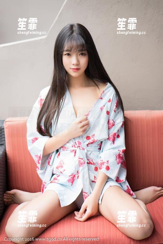 青豆客-绮里嘉Ula 青豆客 - 绮里嘉Ula的海边定制写真,成熟但不老派的水边时光