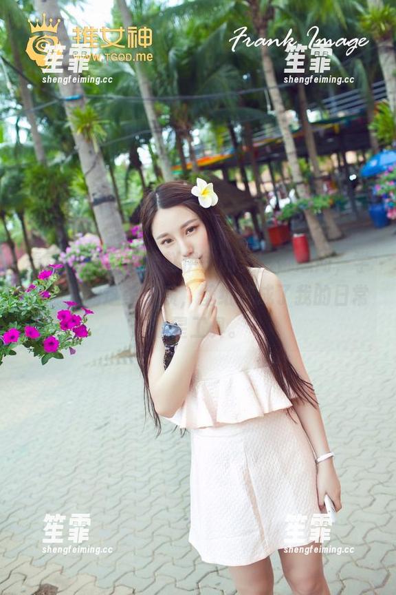 青豆客 - 每次看赵伊彤的美图都想问，学姐哪来的这等气质，壁纸变成了我的日常追星工具。