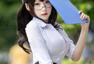 瑜伽服里的香草喵露露，乱撞式高清合集，谁能拒绝？