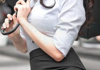 香草喵露露的办公室轶事：一个图包下载竟然能引发粉色内衣讨论！