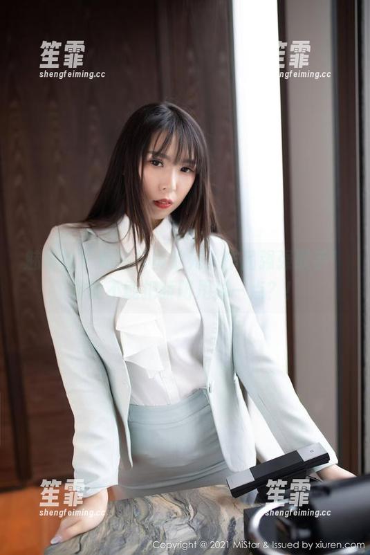 魅妍社 - 短裤与黄歆苑，作品强强联手！你能不能把骄阳甩掉一点？！
