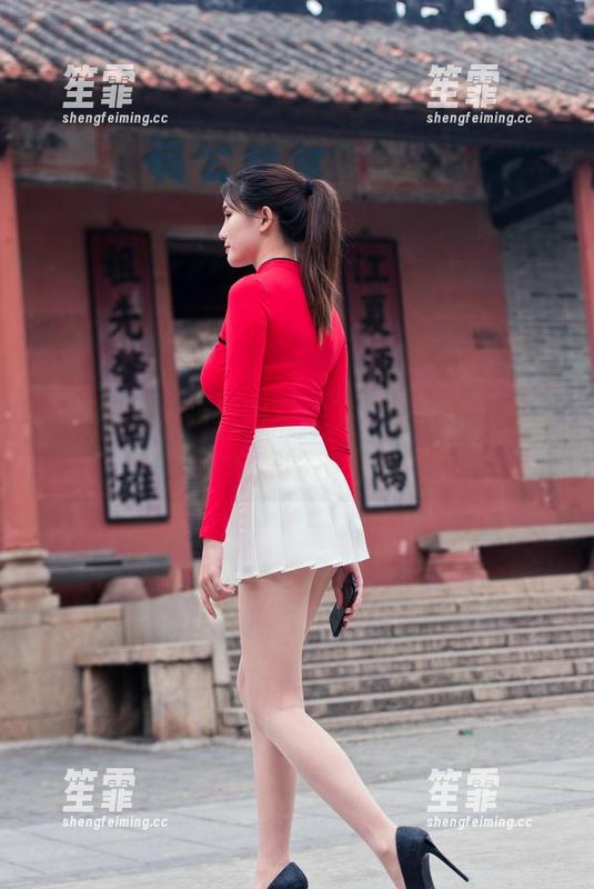 魔镜街拍 - 短裤图集来了，曼曼的私房版不下载你的损失哦！