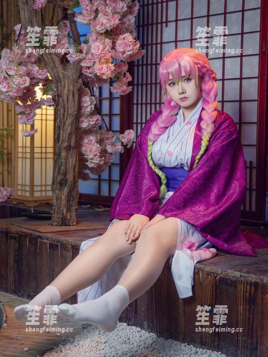 女王姿态的麻花麻花酱，高清写真集——让人不自觉多看两眼，是什么神奇？